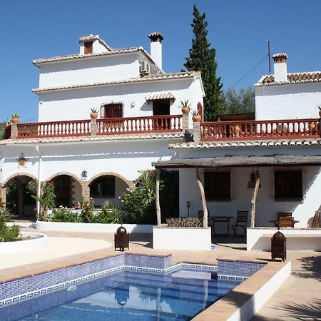 Boutique Bed & Breakfast Casa Utopia Alcaucín エクステリア 写真